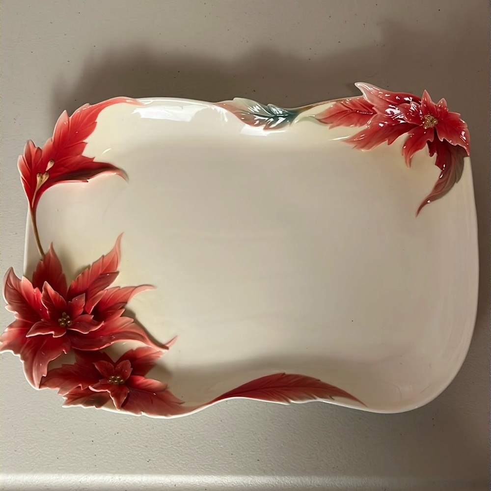 Franz Collection Holiday Classic Poinsettia platter/tray FZ 000965